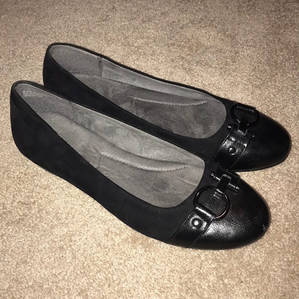 Like new Women’s 9.5 A2 dress shoes